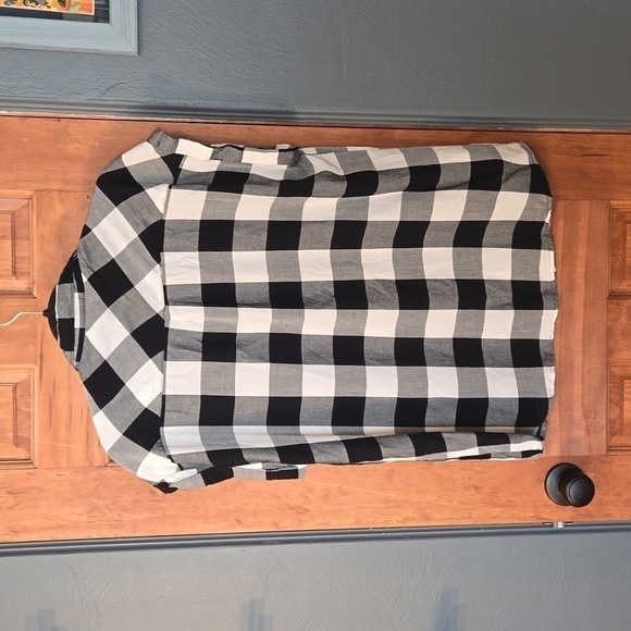 Black and White Plaid Button Down - Picture 5 of 5